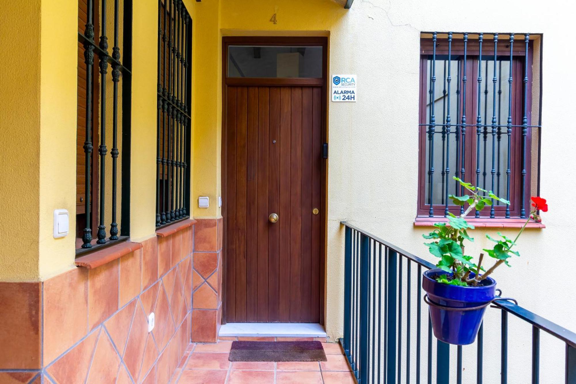 Alohamundi Pureza III Apartment Seville Ngoại thất bức ảnh